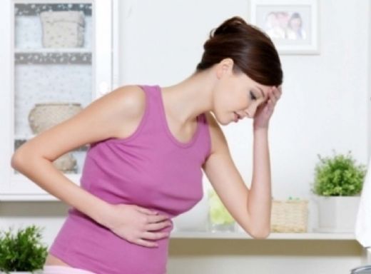 Karın Boşluğu Ağrısı Belirtileri ve Tedavisi