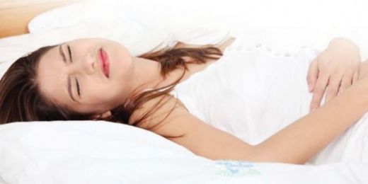 Üst Karın Ağrısı Belirtileri ve Tedavisi